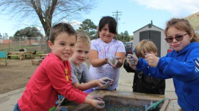 iLEAD Agua Dulce learners outdoor classroom (2)